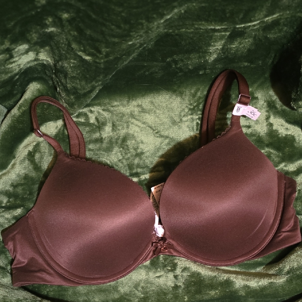 Victoria's Secret Body By VICTORIA pushup Bra in Chocolate Brown